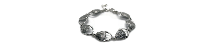 Plain women's silver bracelets